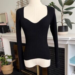 Wilfred Black Ribbed sweetheart neck Long Sleeve Top